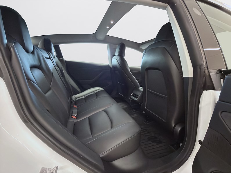 Tesla Model 3 Long Range 440hk Helg på Moberg! Pano B-Kamera