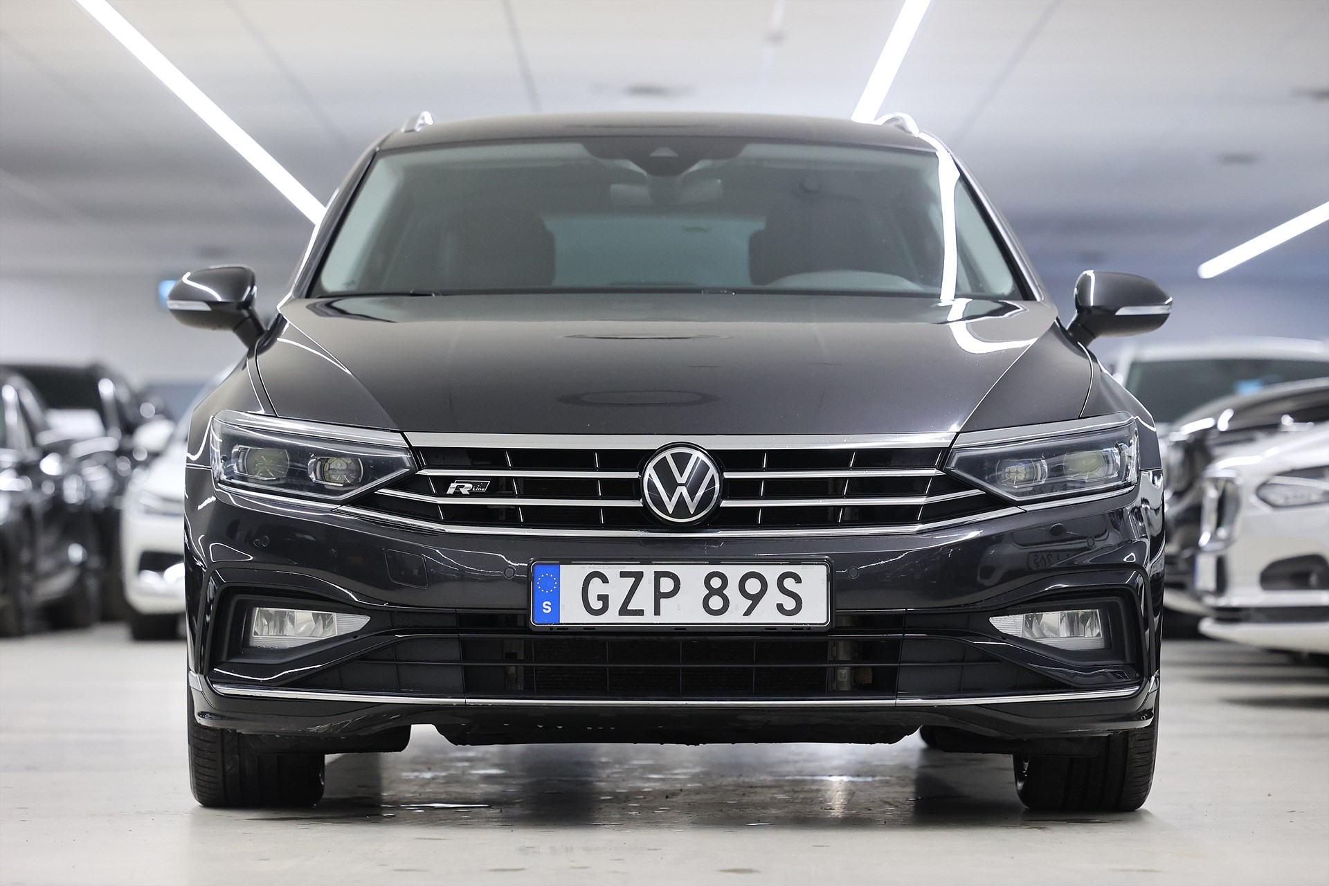 Volkswagen Passat 2.0 TDI SC 4M 200hk *Hjulkampanj!* R-Line