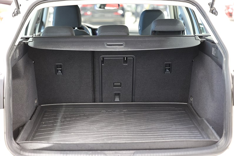 Volkswagen Golf Sportscombi 2.0 TDI 116hk Cockpit Värmare  MOMS
