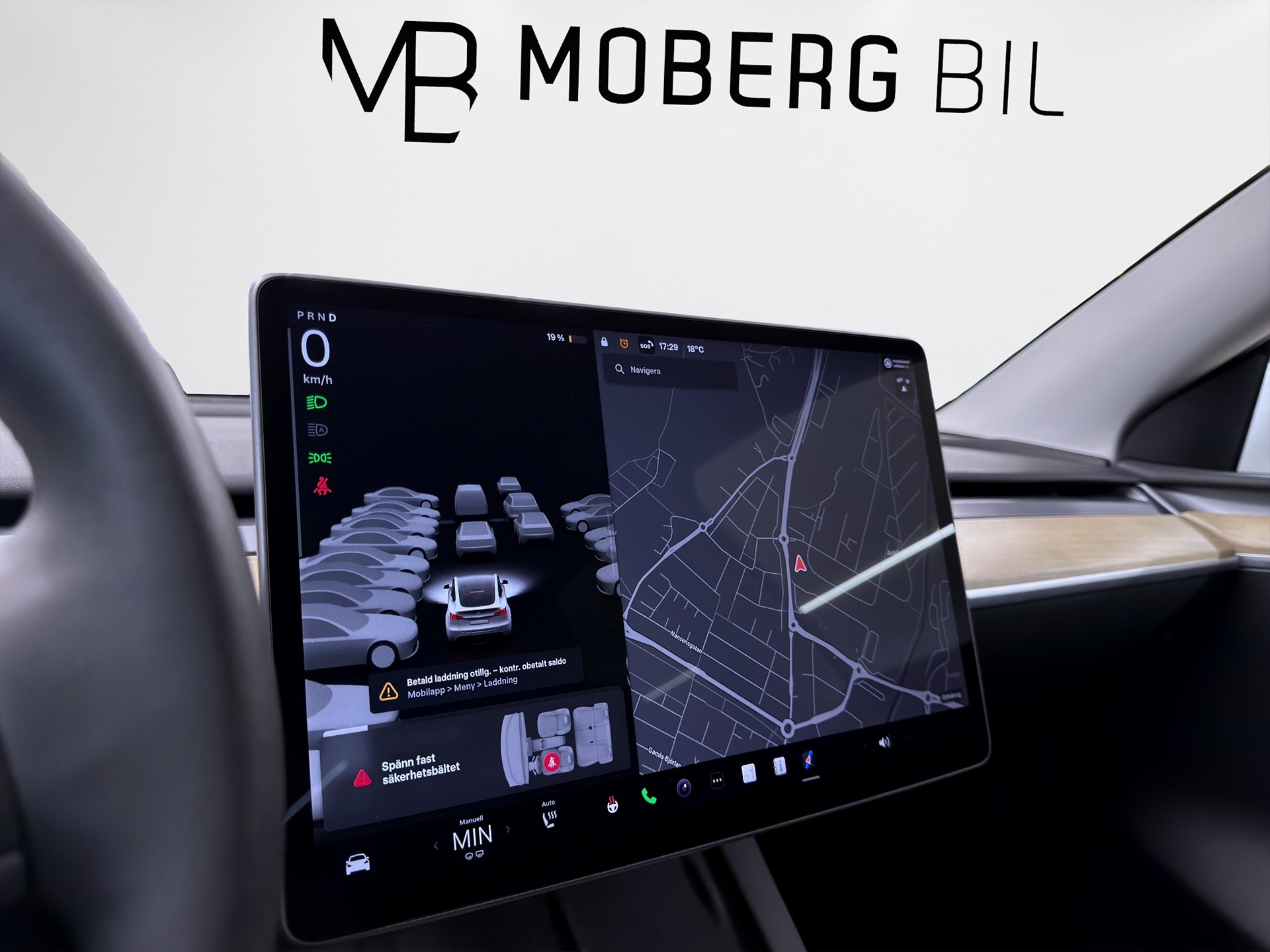 Tesla Model Y Standard Range 299hk Pano B-Kamera Drag Läder