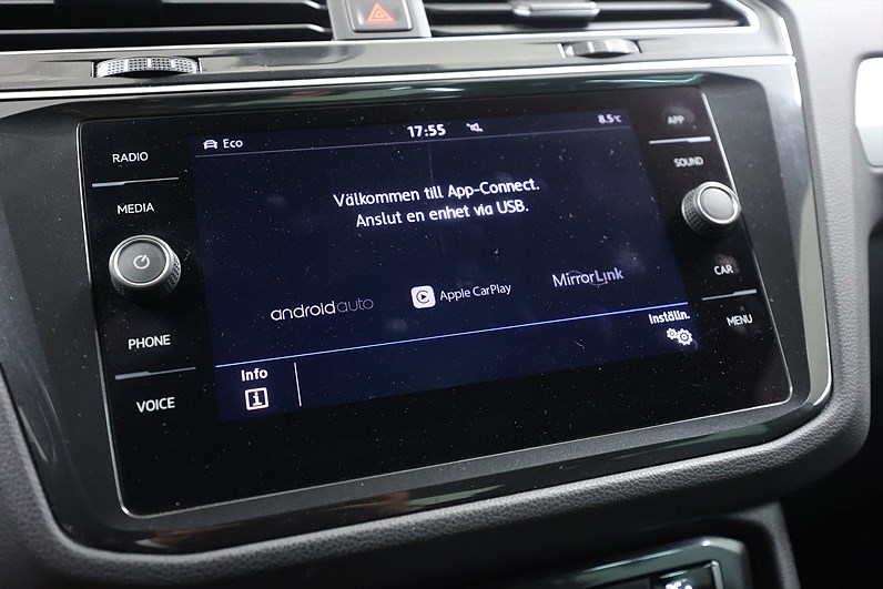 Volkswagen Tiguan 2.0 TSI 4M 190hk CarPlay B-Kamera Drag Värmare
