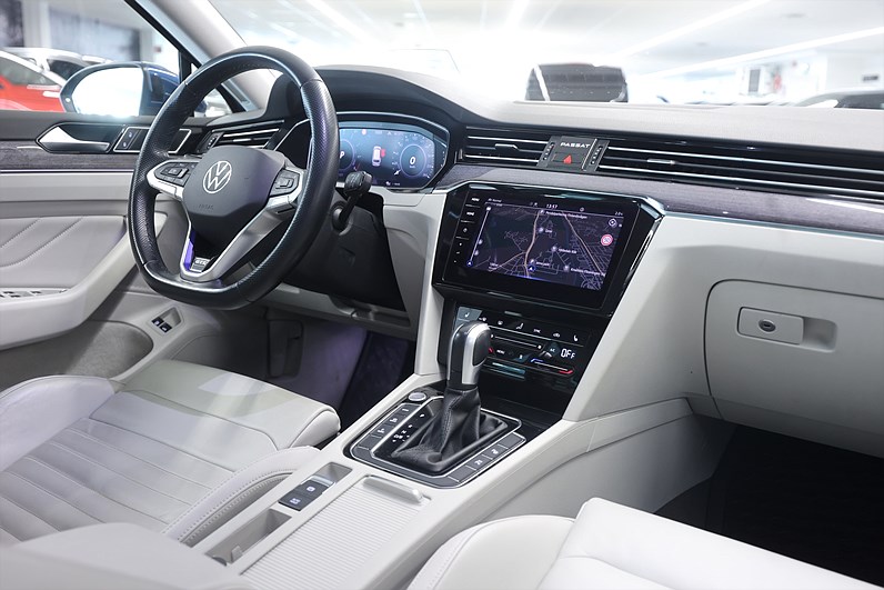 Volkswagen Passat SC GTE 218hk Exeutive HUD Pano Nappa Massage