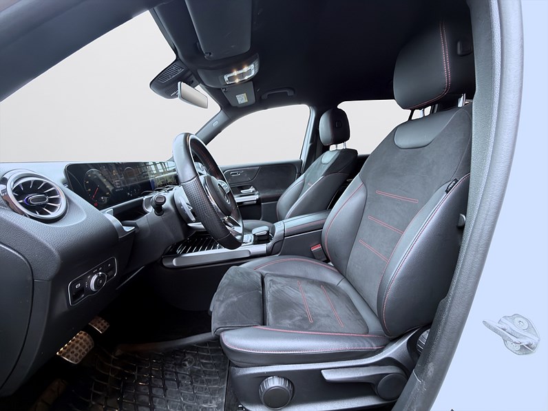 Mercedes-Benz GLB 200 d 150hk AMG Line Navi Keyless Drag B-Kamera