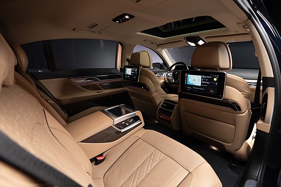 BMW 740d xDrive Lång - S.Jönsson Bil - 10