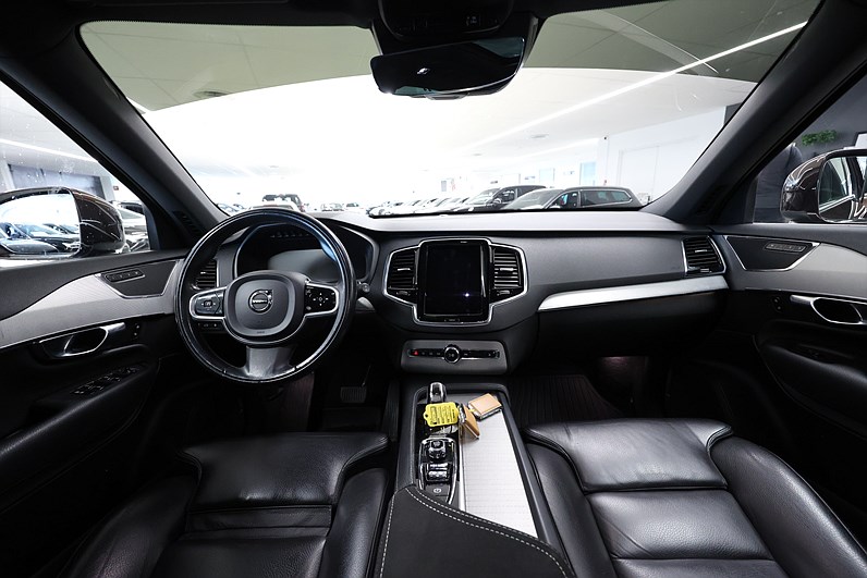 Volvo XC90 T8 AWD Inscription 7-Sits Pano Drag HUD