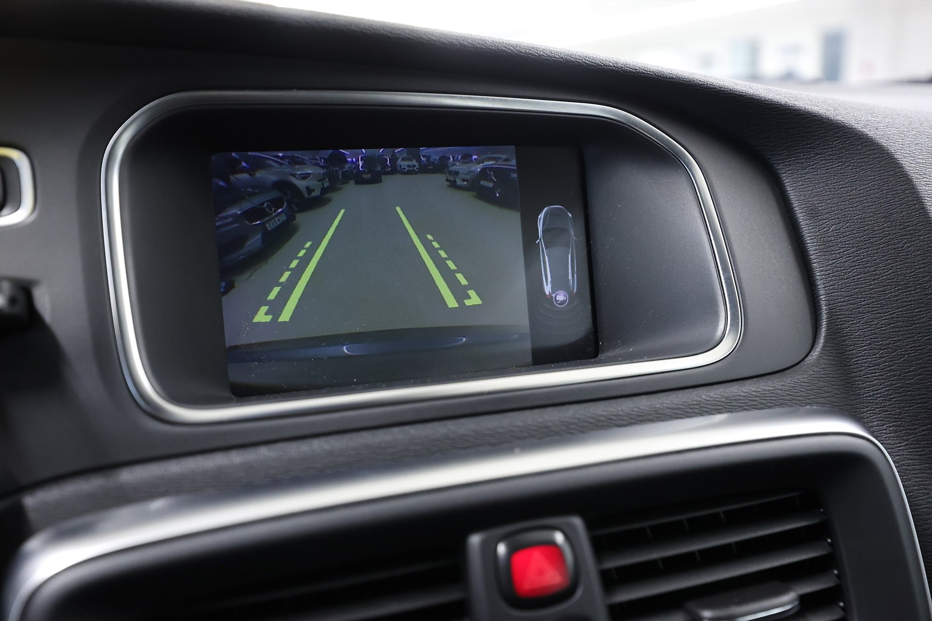 Volvo V40 Cross Country D3 150hk Momentum Värmare BLIS