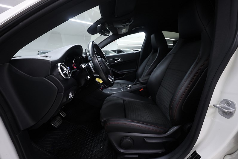 Mercedes-Benz CLA 250 211hk *Hjulkampanj!* Coupé AMG Night pkt