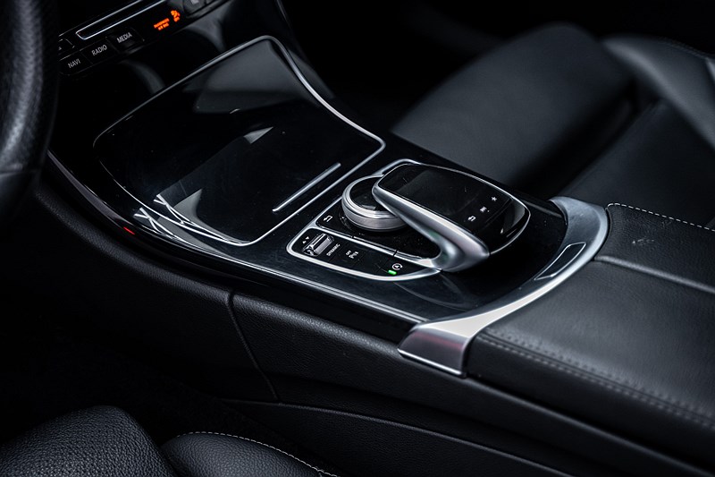 Mercedes-benz C 220d 2017 - miniatyr 17