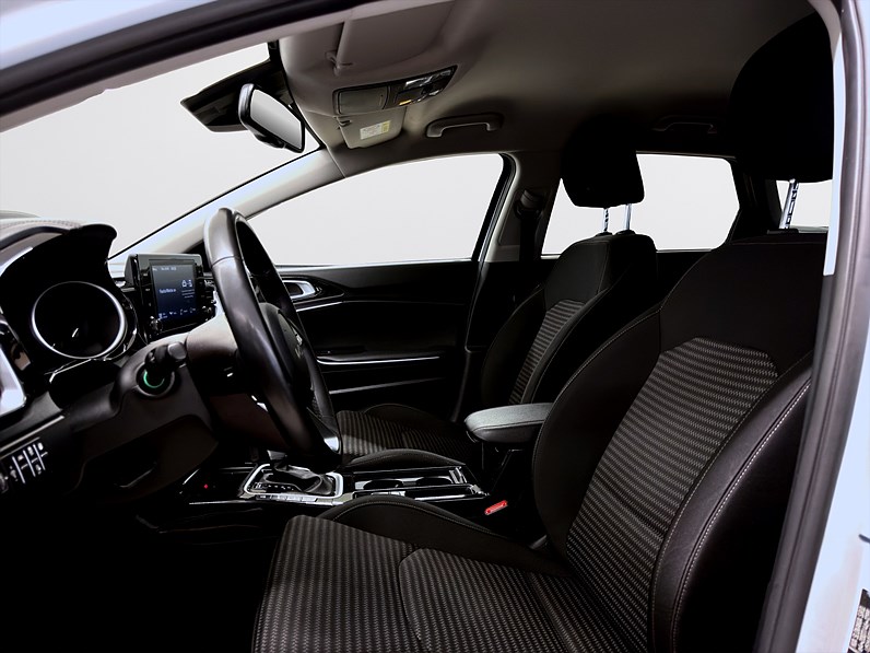 Kia Ceed SW Plug-in Hybrid 141hk Advance Keyless B-Kamera