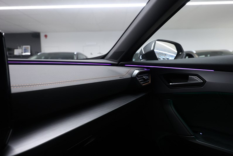 Cupra Formentor VZ 2.0 TSI 4Drive 310hk *Hjulkampanj!* Navi 360