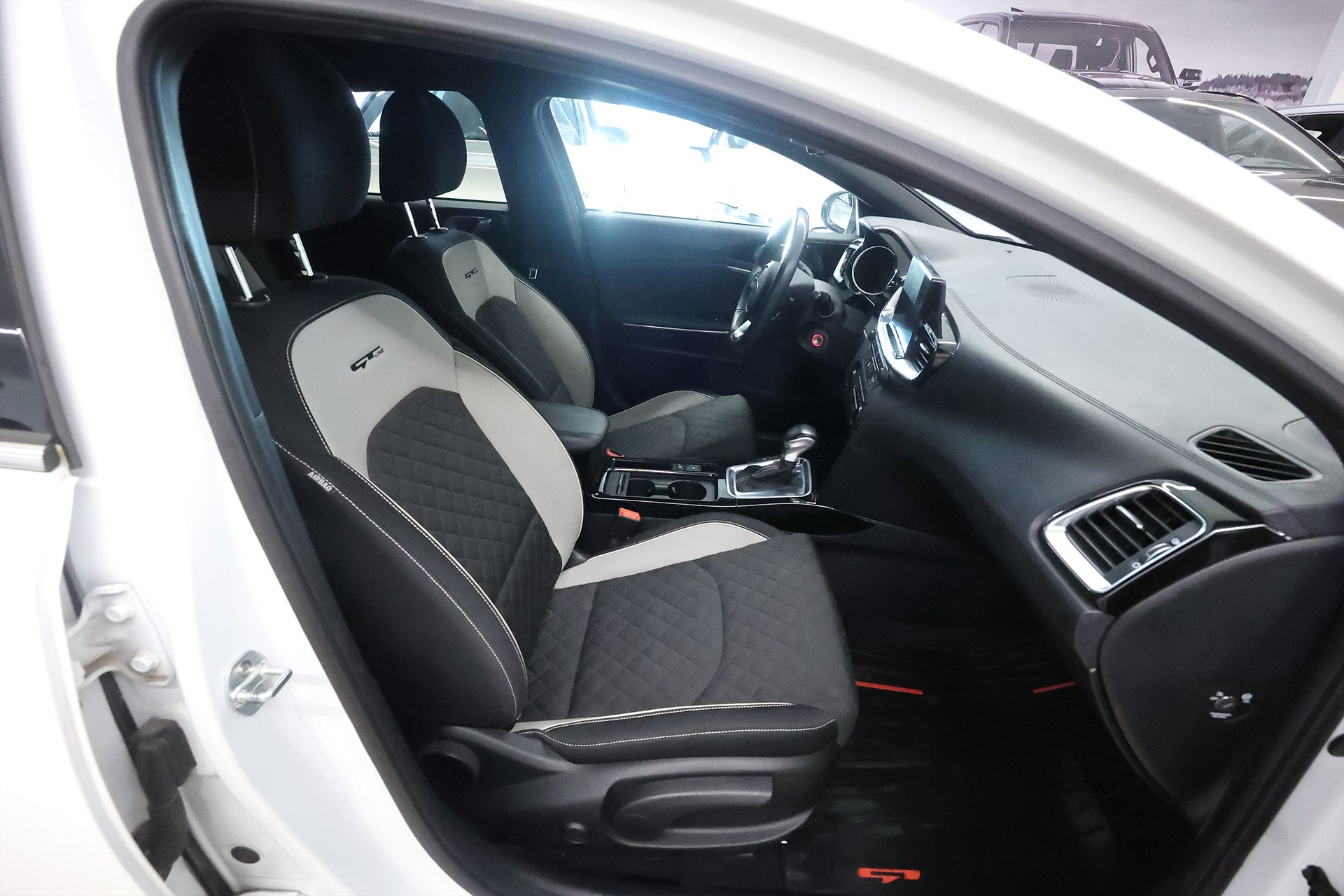 Kia ProCeed 1.4 T-GDI 140hk GT Line Navi PDC B-Kamera