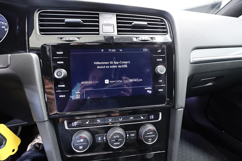 Volkswagen Golf 1.5 TSI R-line GT B-kamera Drag Carplay