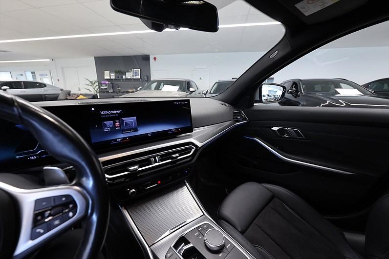 BMW 330e xDrive Touring M Sport Individual Shadow Line Drag Carplay
