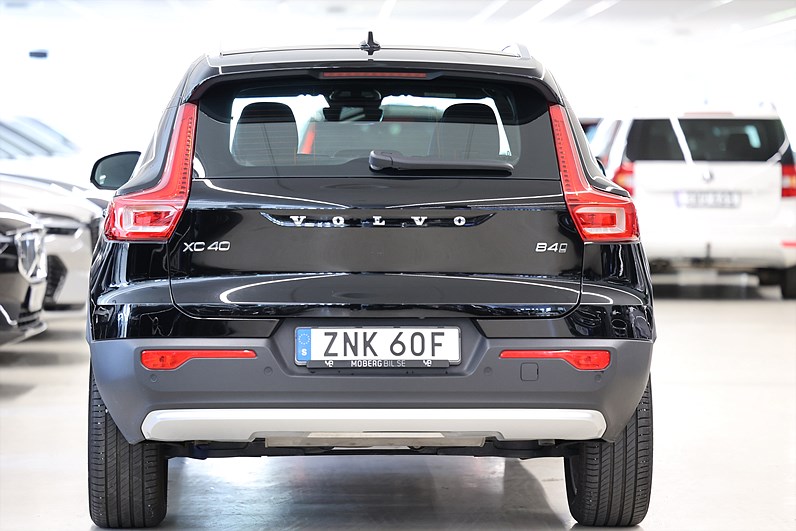Volvo XC40 B4 AWD 197hk Core B-Kamera Keyless MOMS