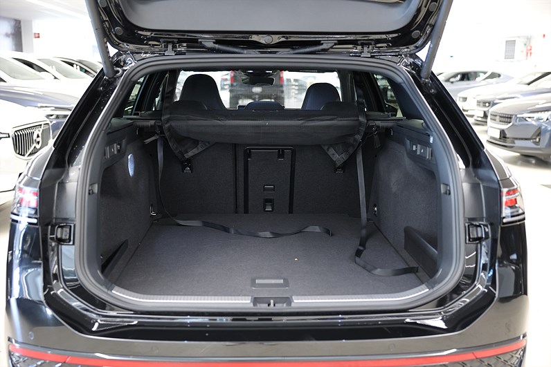 Volkswagen Passat 2.0 TDI 4M R Line 360-kam H/K Massage IQ Läder