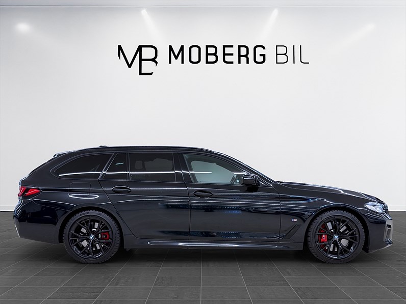 BMW 540d xDrive Touring 340hk M Sport Pano HUD H/K Nappa
