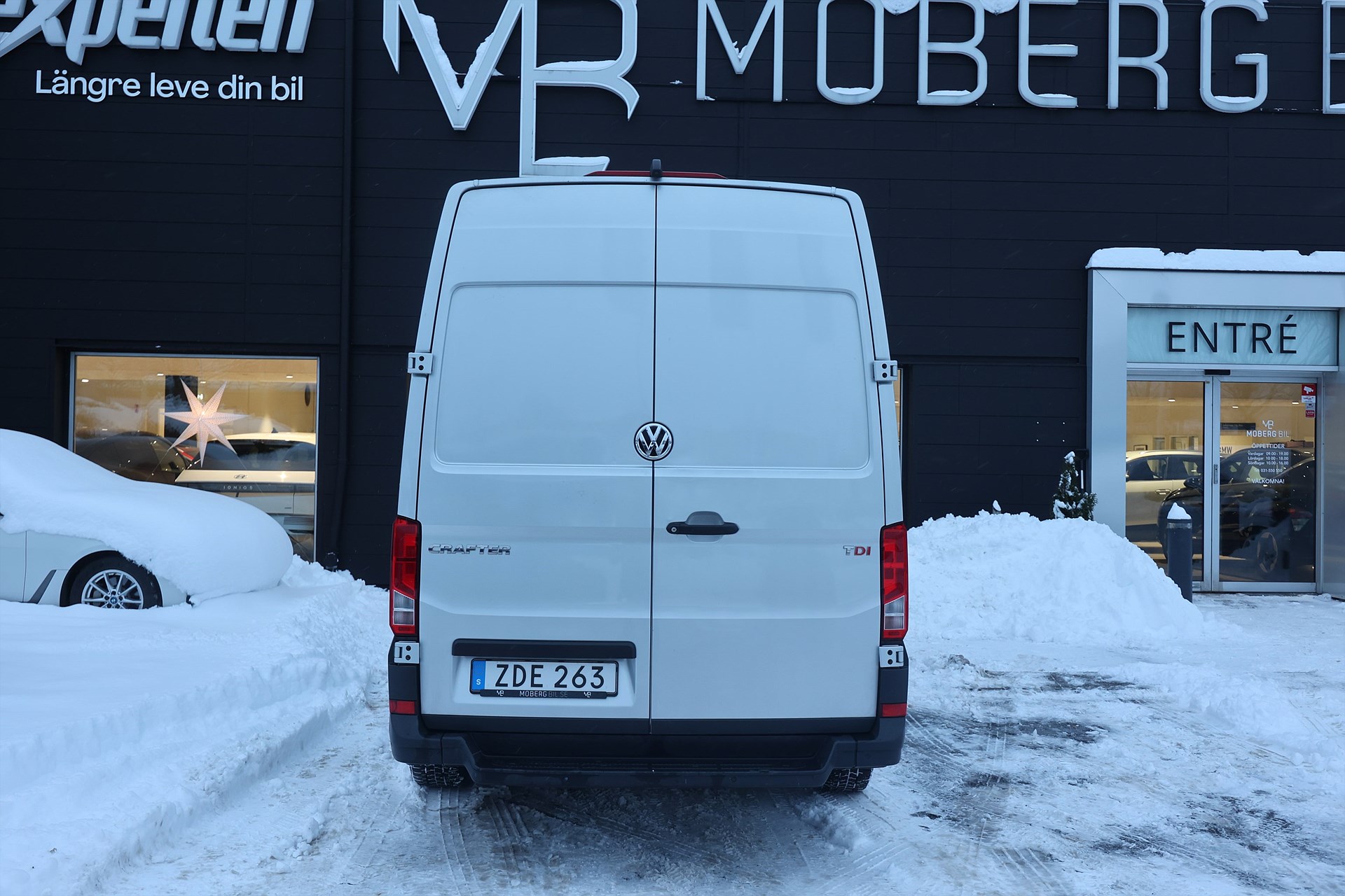 Volkswagen Crafter 35 2.0 TDI 177hk L2H2 B-kamera Värmare