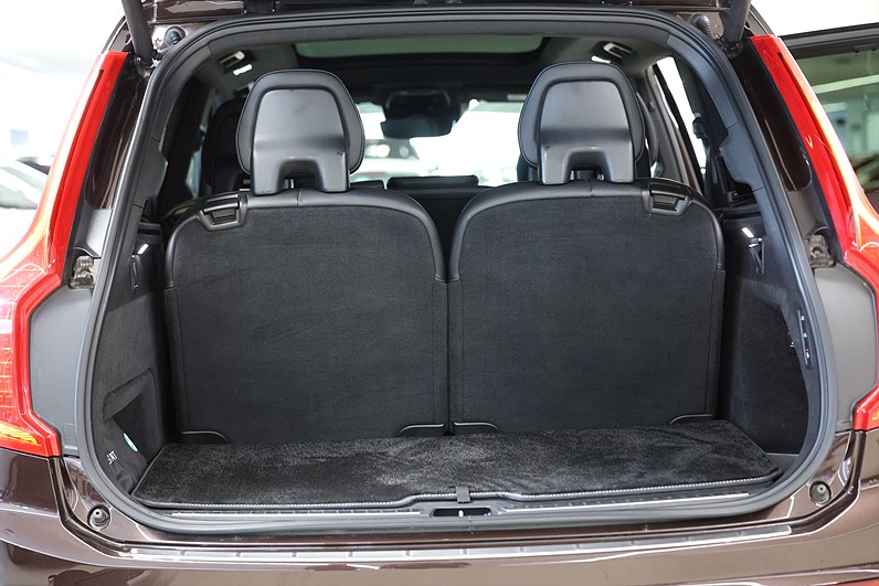 Volvo XC90 T8 AWD Inscription 7-Sits Pano Drag HUD
