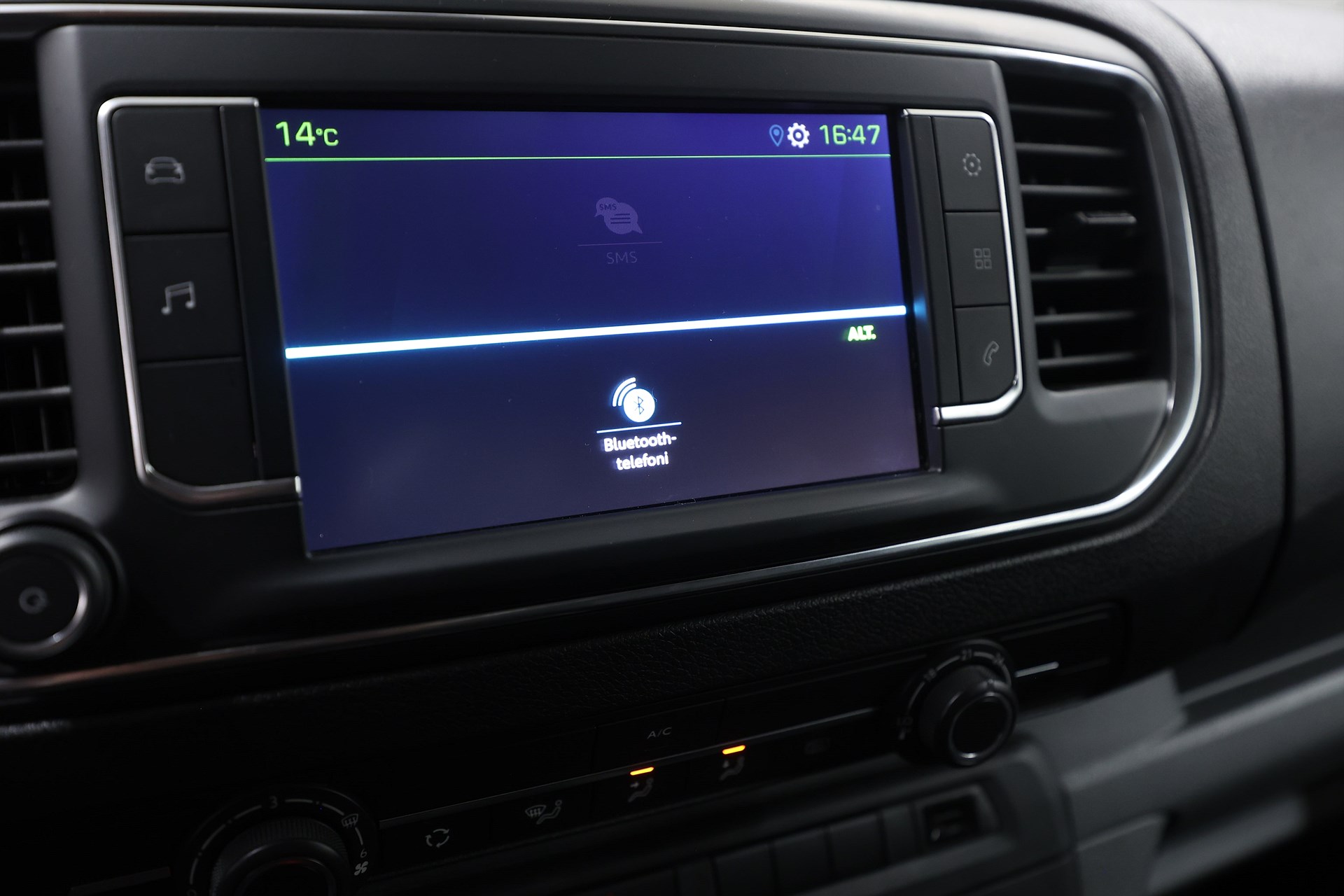 Peugeot e-Expert 75 136hk *Kampanj!* L2 V-inrett Drag MOMS