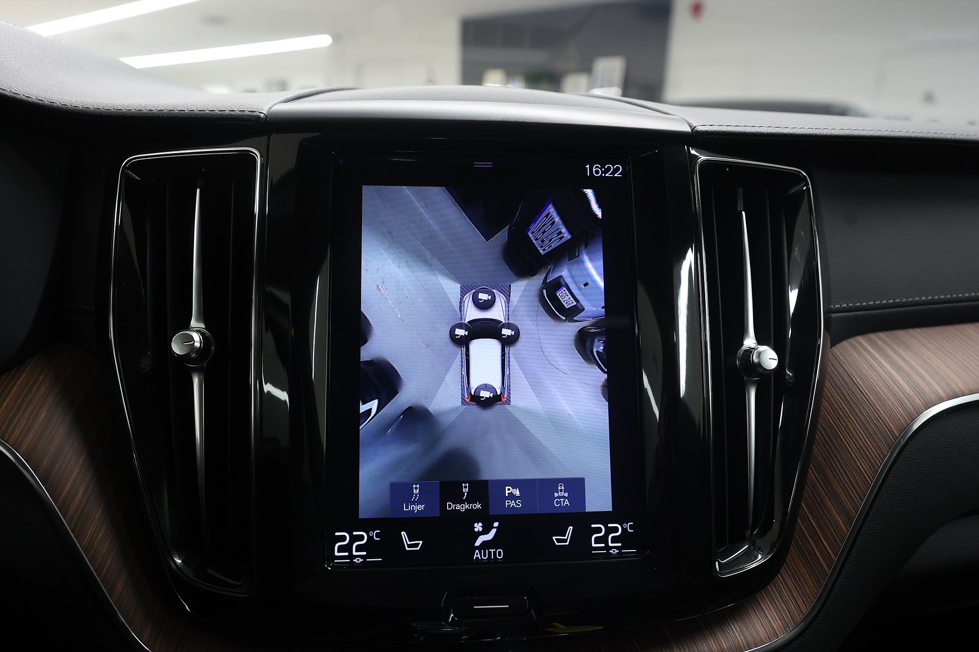 Volvo XC60 Recharge T8 AWD *Hjulkampanj!* Inscription HUD Pano 360