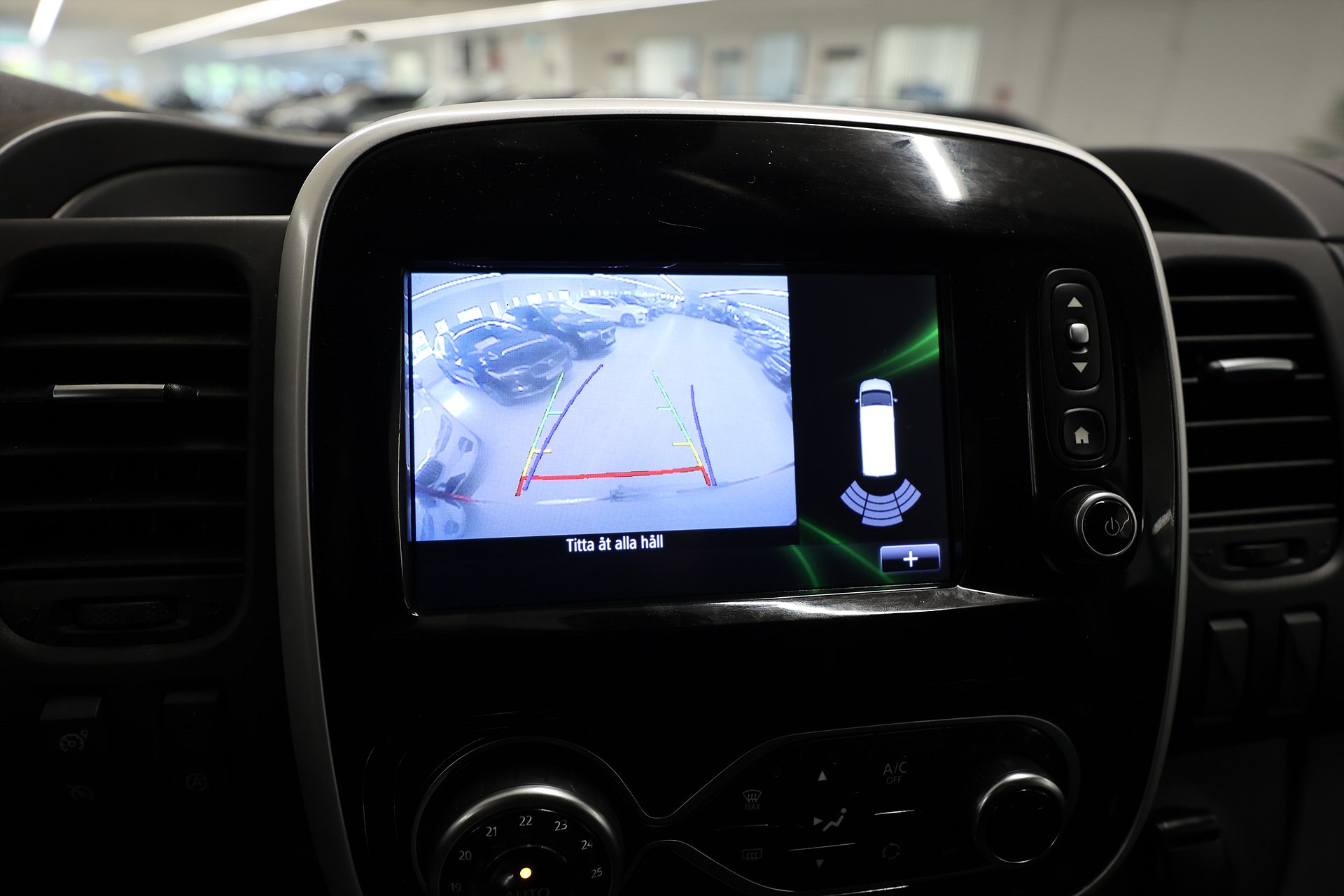 Renault Trafic 2.0 dCi EDC 145hk V-inrett Värmare