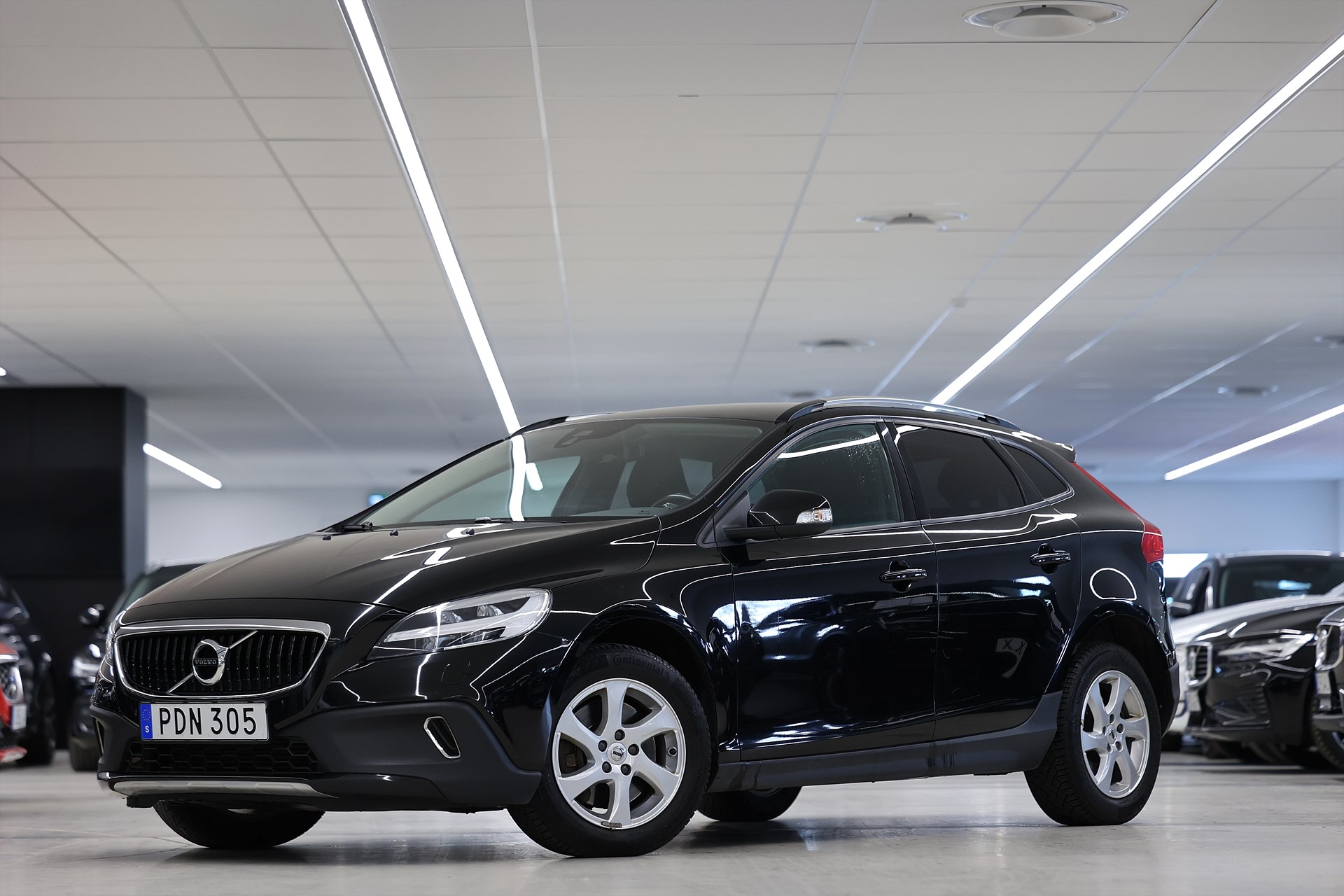 Volvo V40 Cross Country T3 152hk Kinetic H/K Värmare LED