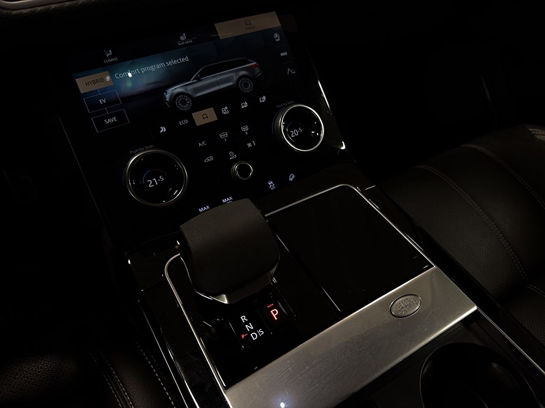 Range Rover Velar P400e R-Dynamic SE Pano 360° 2021, grå – bild 13 av 26, begagnad hos Niber i Järfälla