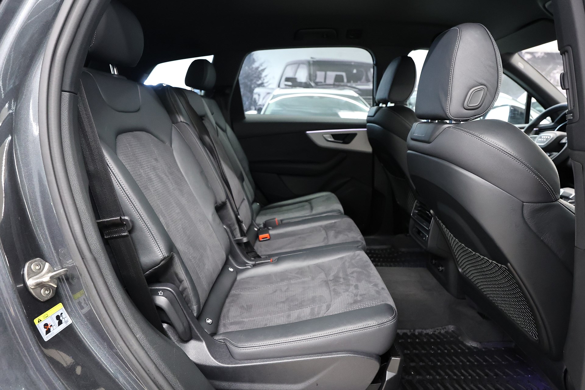 Audi Q7 60 TFSI e quattro S-line 490hk Svart Optik Drag Leasbar