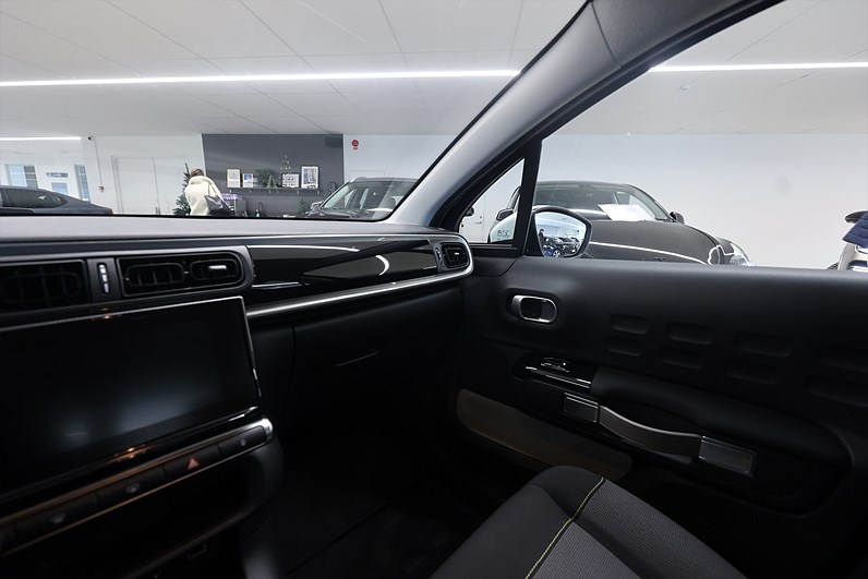 Citroën C3 1.2 PureTech 82hk FEEL PDC Carplay