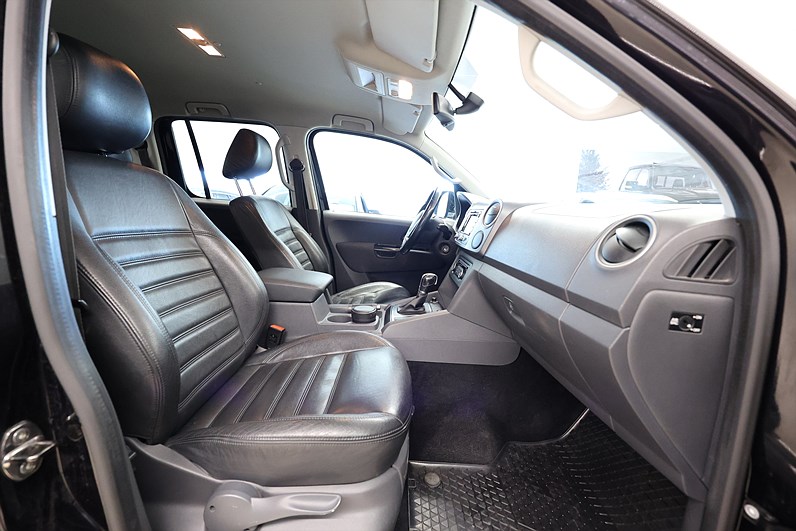 Volkswagen Amarok 2.0 BiTDI 4M 180hk Highline Läder Navi B-Kamera