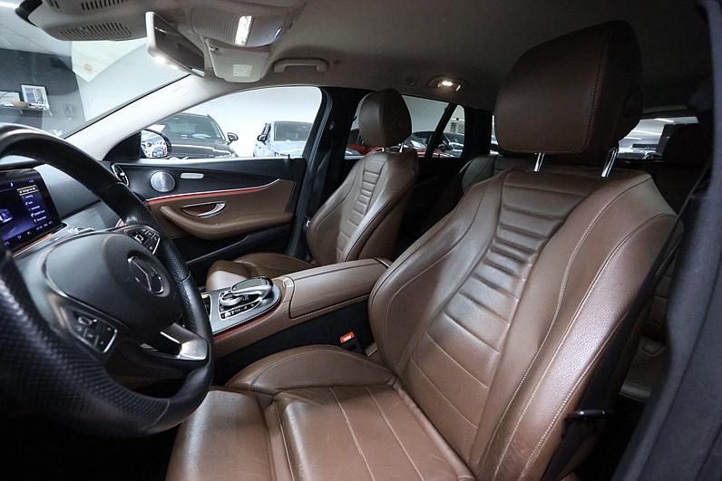 Mercedes-Benz E 220 T d 194hk Avantgarde HUD 360 Drag Läder