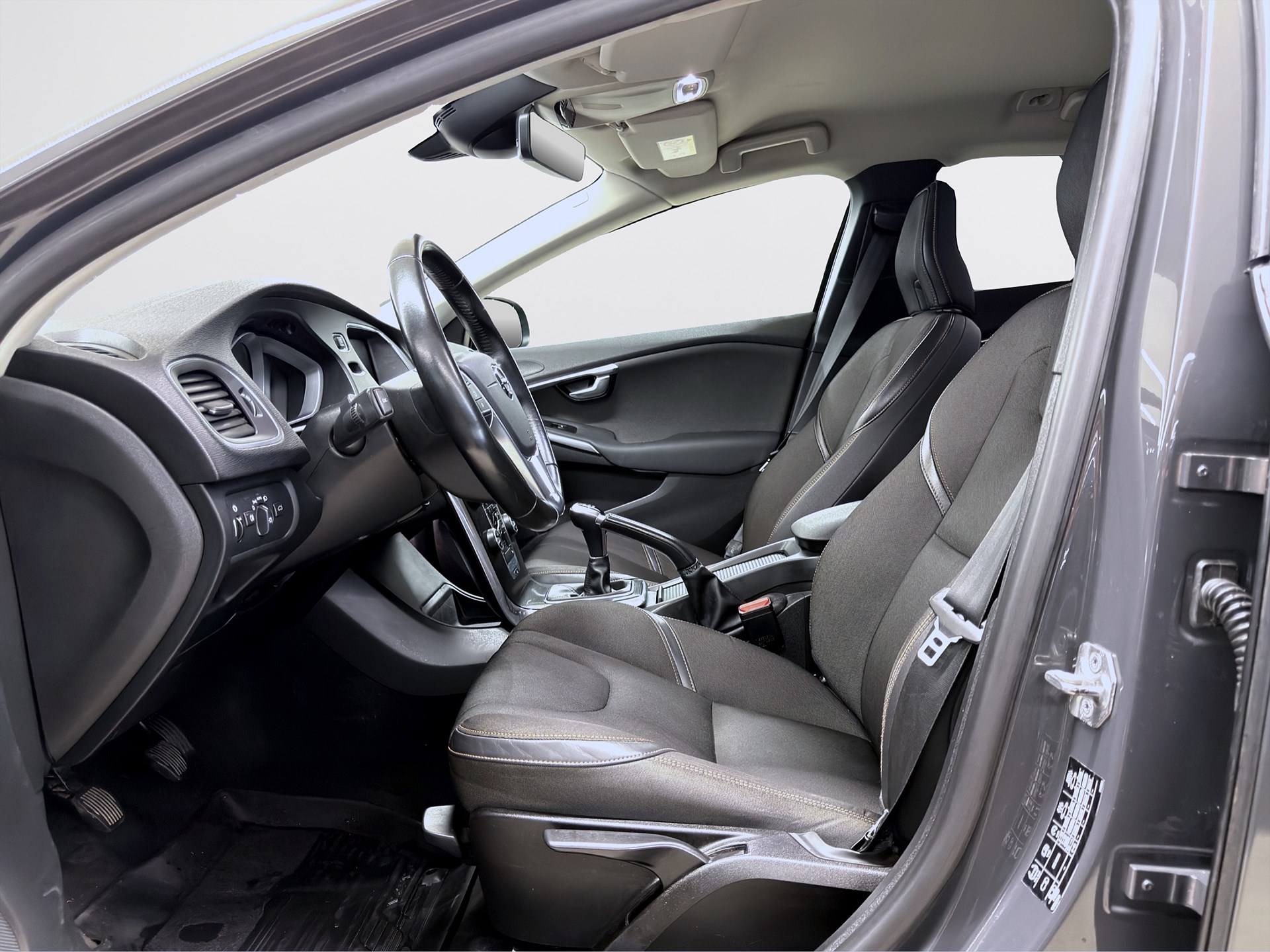 Volvo V40 Cross Country D3 150hk Momentum Business Adv Drag
