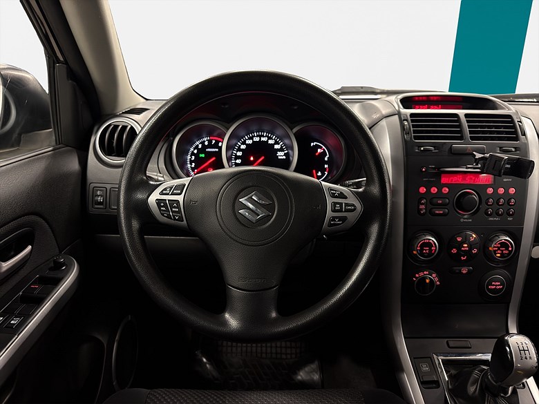 Suzuki Grand Vitara 2.0 4WD Lågväxel Dragkrok 2008, svart – bild 12 av 22, begagnad hos Niber i Järfälla