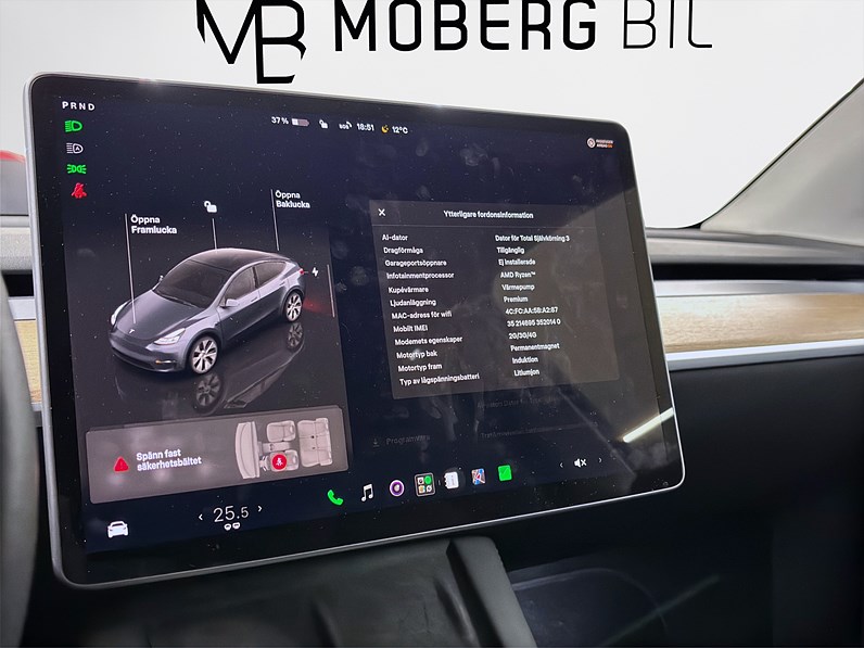 Tesla Model Y Long Range AWD 514hk Pano Läder Drag Navi