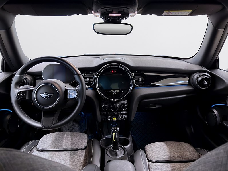 MINI Cooper SE 184hk Navi PDC Årsskatt 360kr