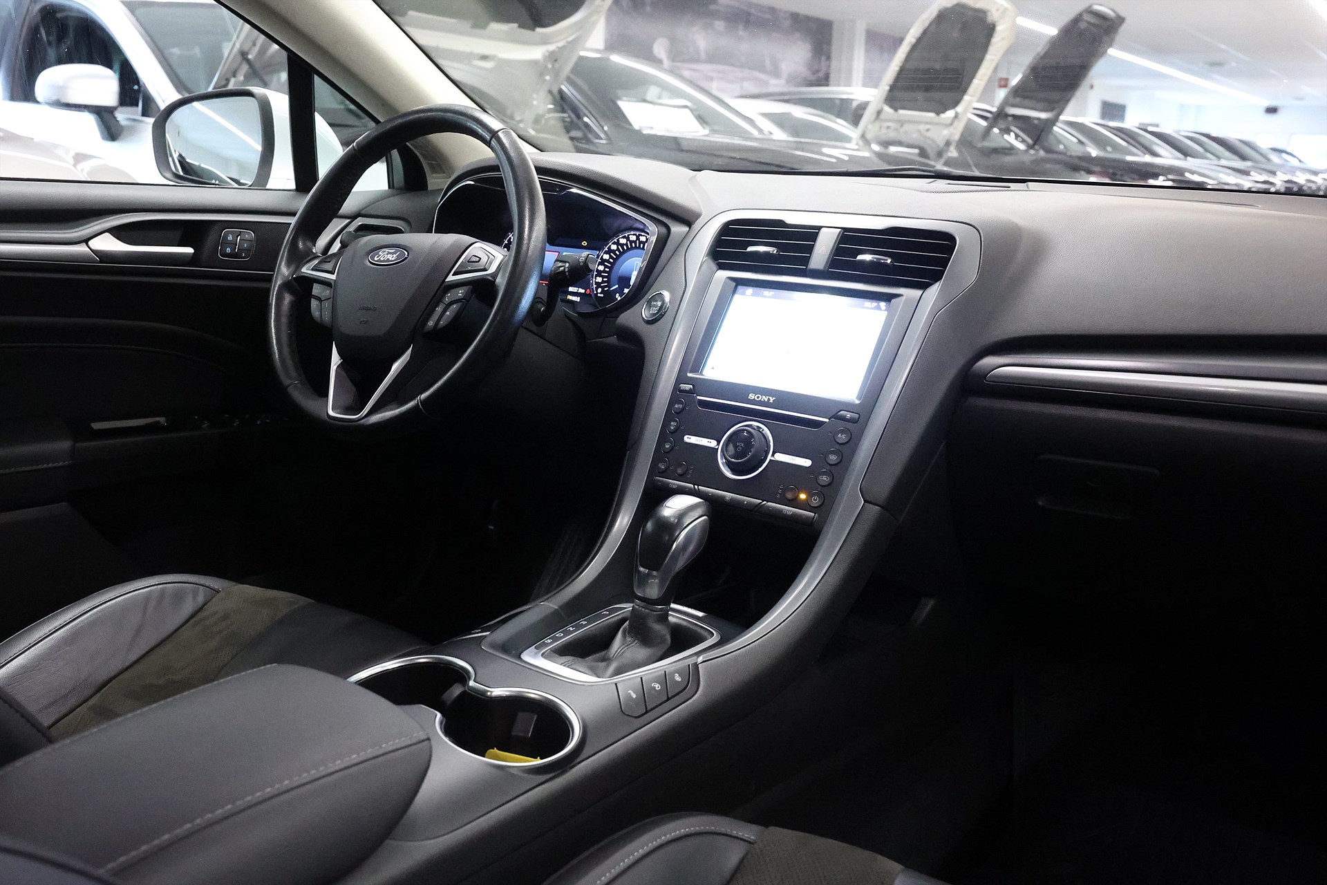 Ford Mondeo 2.0 TDCi 150hk Titanium Business Navi Keyless B-Kamera