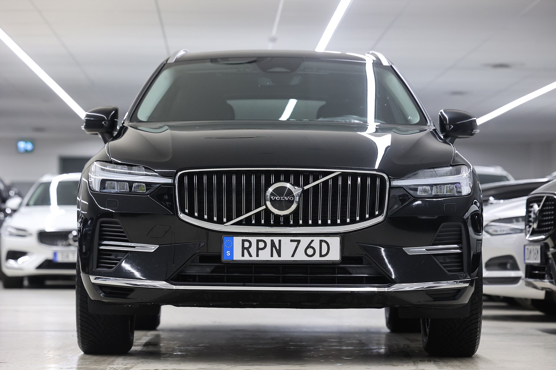 Volvo XC60 Recharge T6 AWD 350hk *Hjulkampanj!* Core Drag