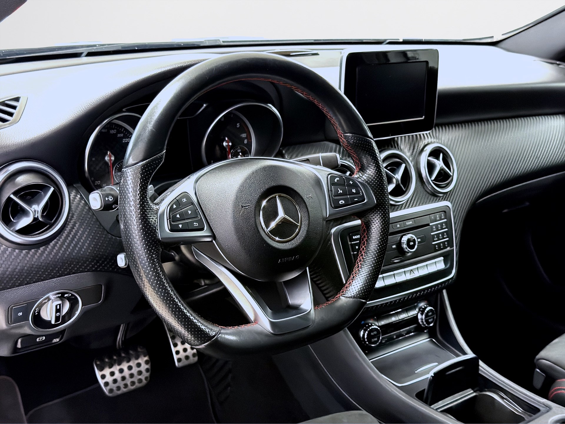 Mercedes-Benz A 180 d 109hk AMG Line Pano B-Kamera Navi