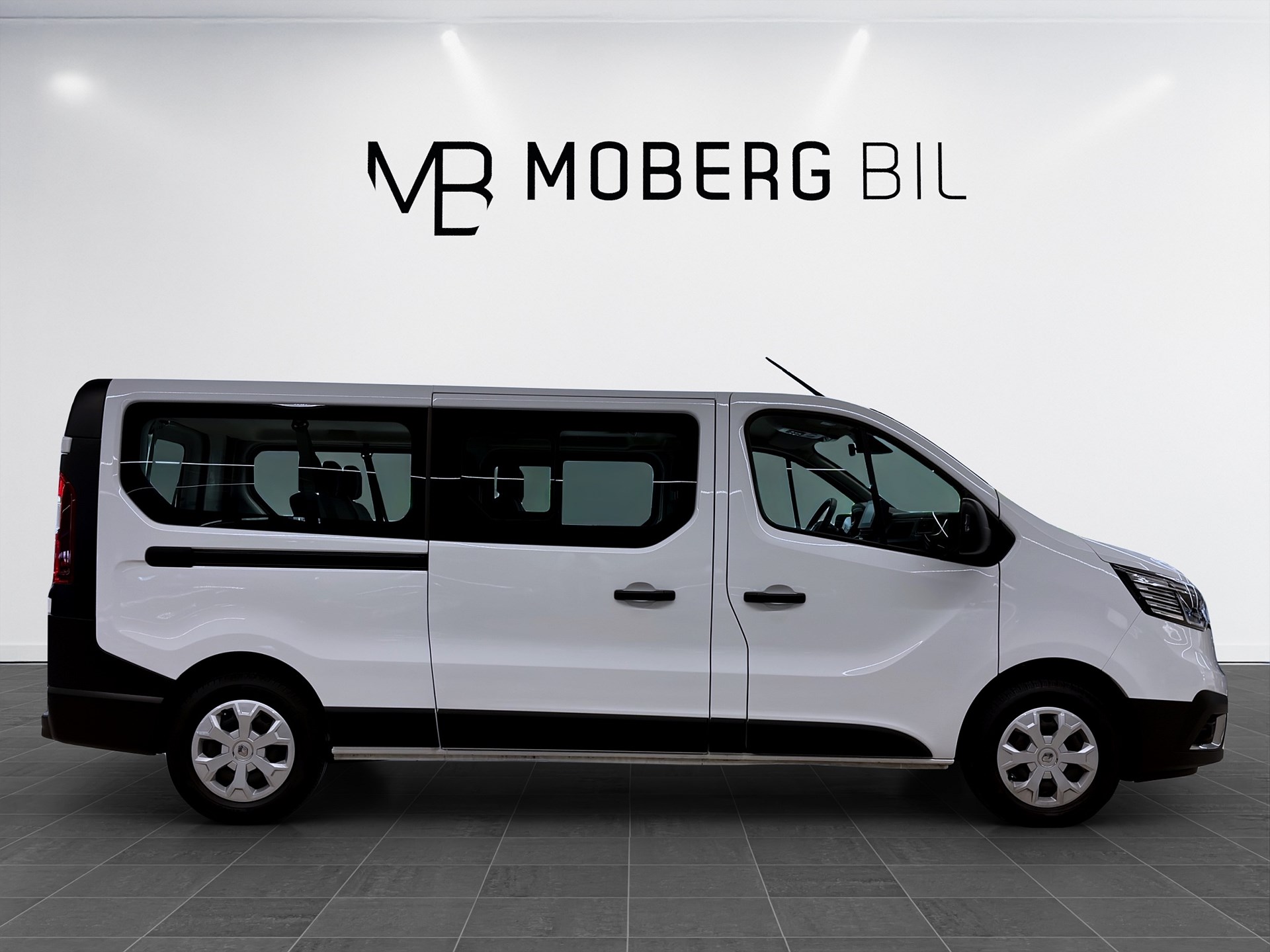 Renault Trafic Passenger 2.0 dCi 150hk Helg på Moberg! 9-Sits Grand Kombi B-Kamera