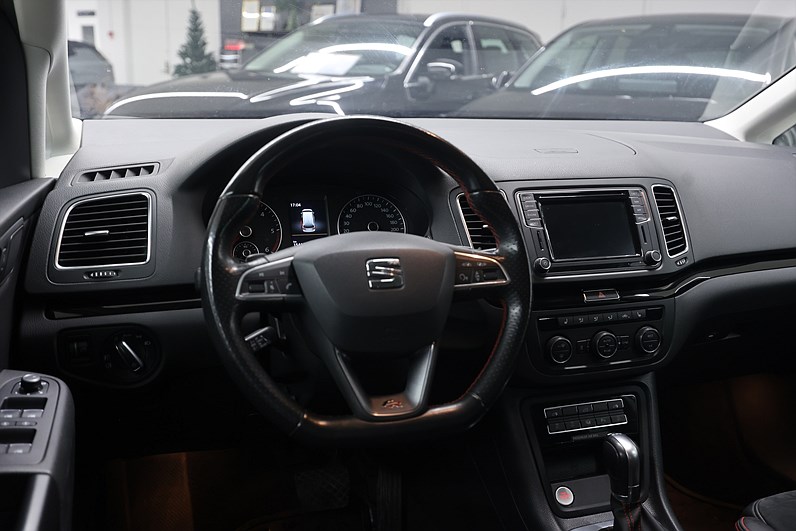 SEAT Alhambra 2.0 TDI 4Drive 184hk FR-Line Navi Drag Värmare