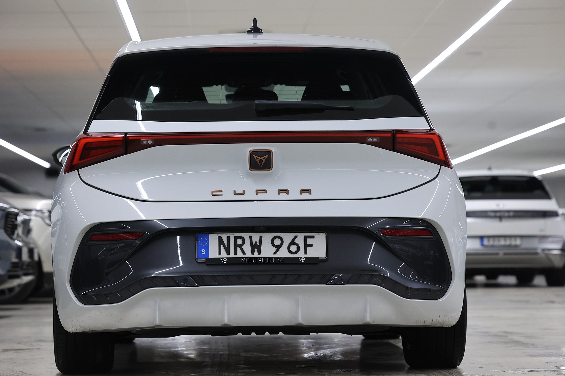 Cupra Born 204hk *Hjulkampanj!* Värmare B-kamera Navi Farth