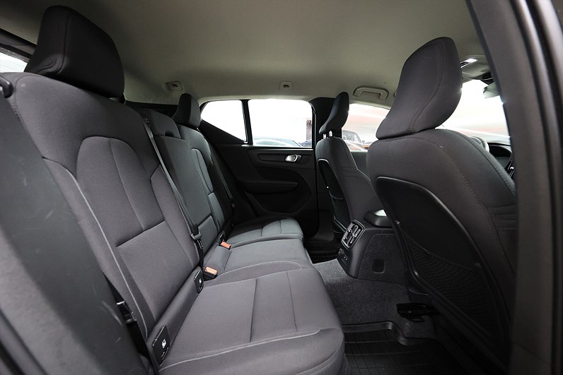 Volvo XC40 Recharge T4 211hk Inscription Exp B-kamera Keyless LEASBAR