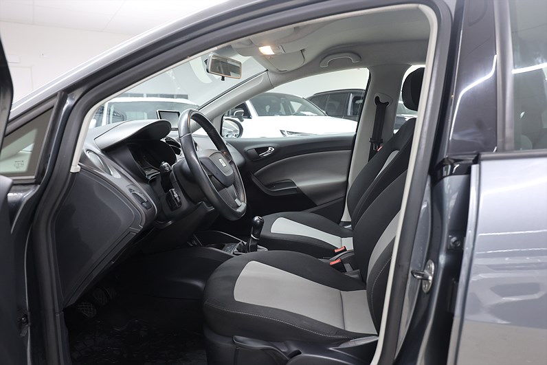SEAT Ibiza 1.2 TSI 105hk *Kampanj!* Style PDC Bluetooth Farth