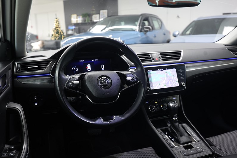 Skoda Superb iV Combi 1.4 TSI 218hk Style Drag Navi