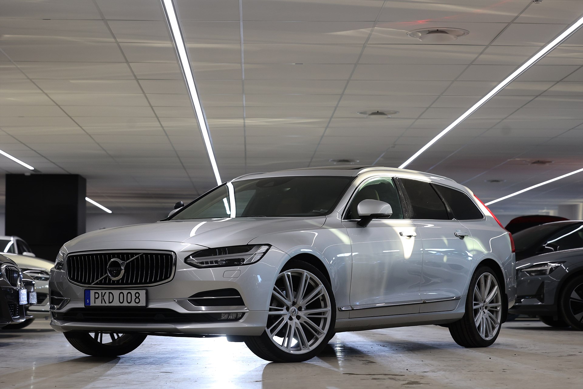 Volvo V90 D4 190hk Inscription Pano Drag 360 Navi Keyless