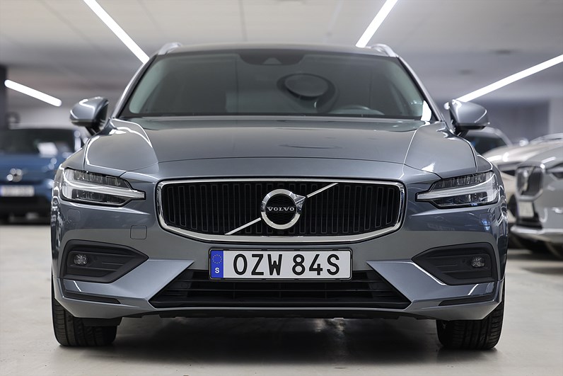 Volvo V60 B4 197hk Momentum Värmare Navi B-kamera