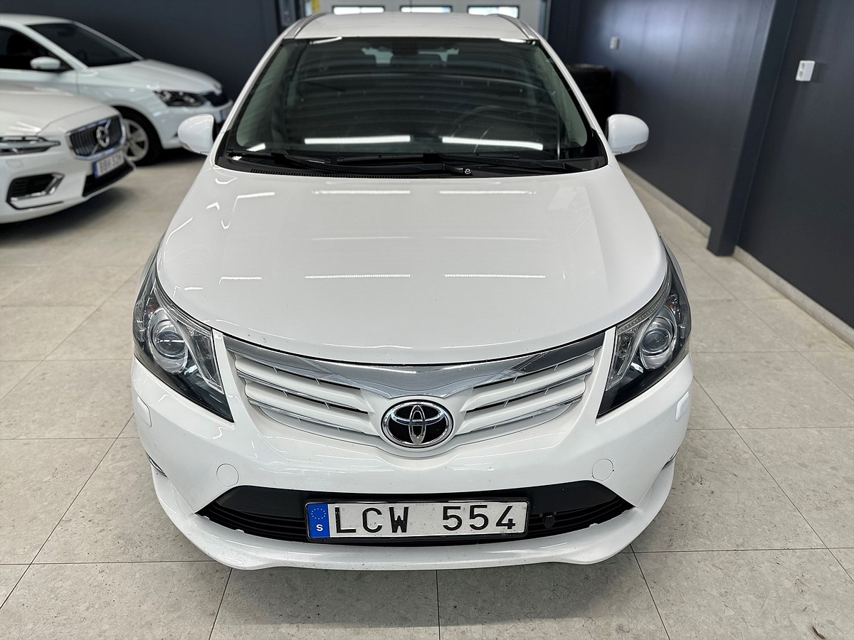 Toyota Avensis – bild 3
