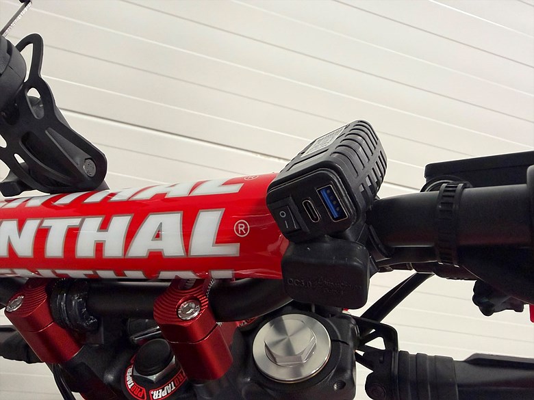 Honda CRF300L, Yoshimura, 1 brukare 2025, röd – bild 16 av 16, begagnad hos Niber i Järfälla
