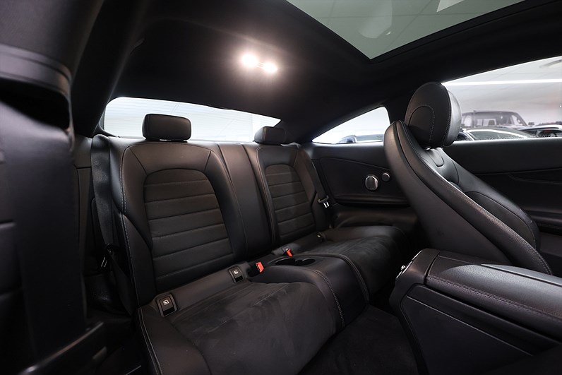 Mercedes-Benz C 300 Coupé 211hk *Hjulkampanj!* AMG Pano Bur
