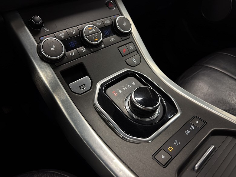 Range Rover Evoque 2.0 TD4 AWD, Kamera, Navi, V-hjul 2017, grå – bild 12 av 22, begagnad hos Niber i Järfälla